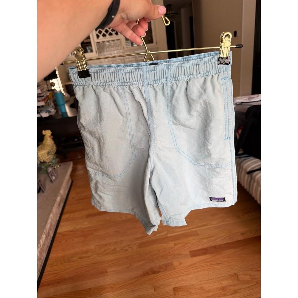 Patagonia boys swim trunk Baggies Shorts 5" in a light blue color medium